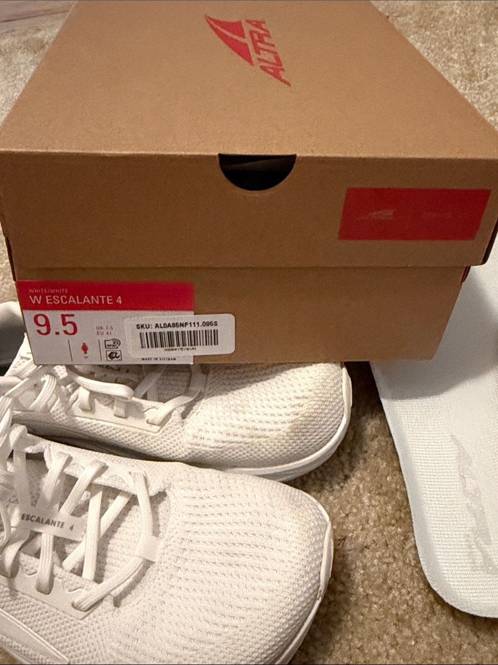 Altra Escalante 4 White Running Shoes with new insoles + box size 9.5 Women’s - Picture 4 of 8